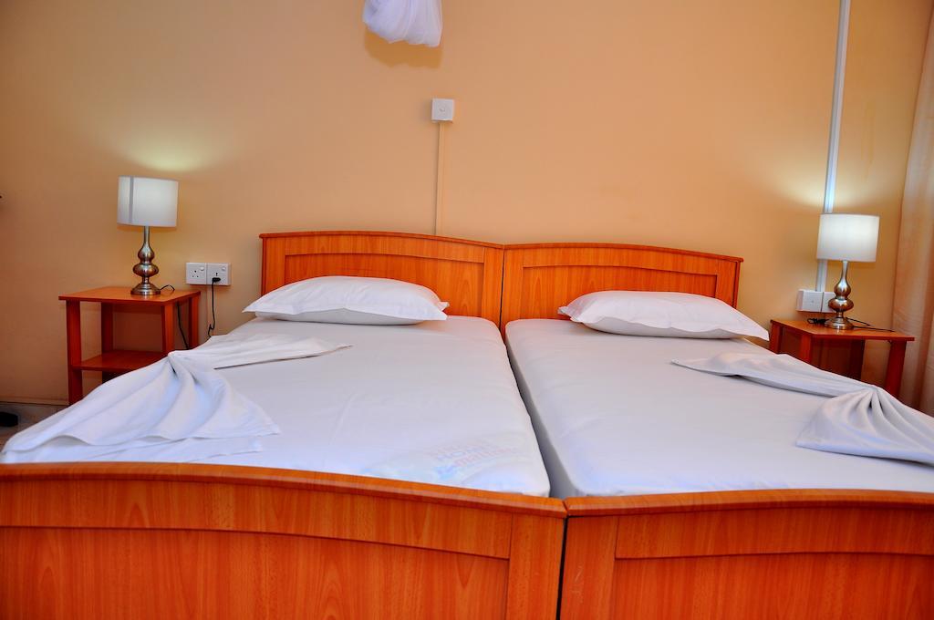 Hotel Melbourne Tourist Rest Anuradhapura Habitación foto